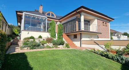 ZU VERKAUFEN - Exklusives Familienhaus - Nitra, Zobor ZU VERKAUFEN - Exklusives Familienhaus - Nitra, Zobor