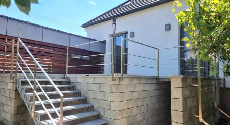 ZU VERKAUFEN - 3-Zimmer-Haus im Stadtzentrum, Nitra ZU VERKAUFEN - 3-Zimmer-Haus im Stadtzentrum, Nitra