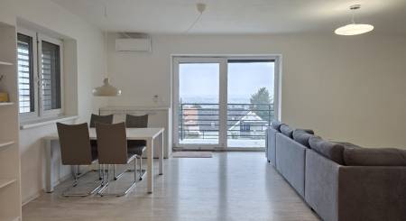 VERMIETUNG - Eine Wohnung mit schönem Aussicht - Nitra, Zobor VERMIETUNG - Eine Wohnung mit schönem Aussicht - Nitra, Zobor