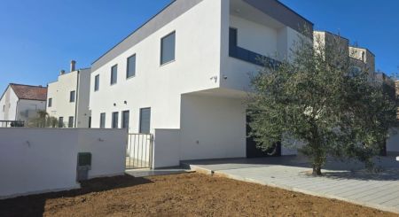 Kaufen Einfamilienhaus, Einfamilienhaus, Vrsi, Kroatien Kaufen Einfamilienhaus, Einfamilienhaus, Vrsi, Kroatien