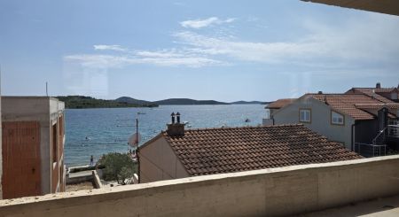 KROATIEN - Ferienwohnungen in zweiter Reihe vom Meer - SRIMA, VODICE KROATIEN - Ferienwohnungen in zweiter Reihe vom Meer - SRIMA, VODICE